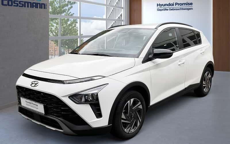 Weiß Gebraucht 2023 Hyundai Bayon GO! SUV | 16.490 € (Guter Preis) - Bild 1/4