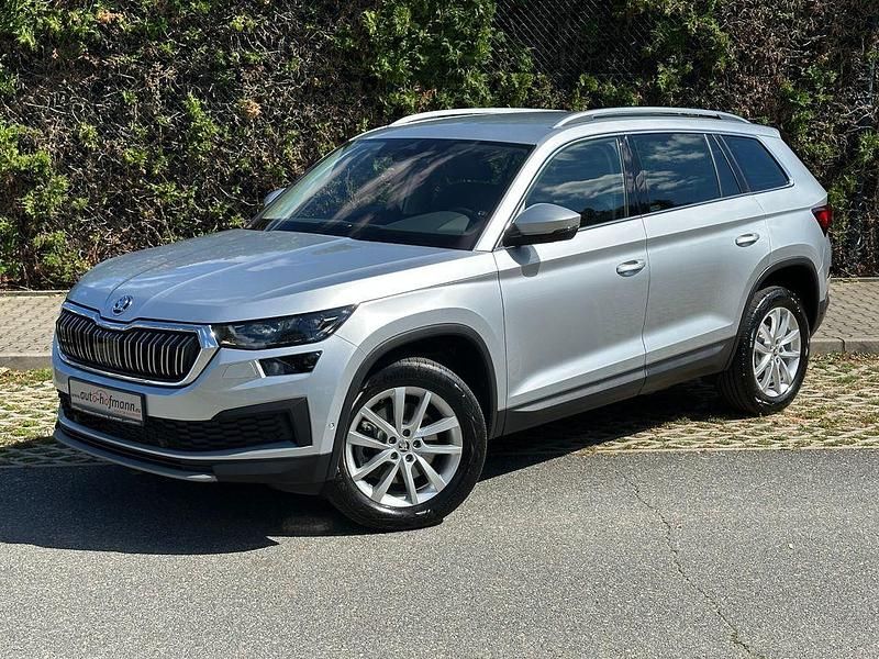 Silber Gebraucht 2024 Skoda Kodiaq Exclusive SUV | 42.790 € (Superpreis) - Bild 1/4