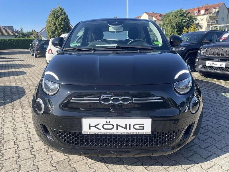 Gebraucht Fiat 500e 86 kW (118 PS) 2023 Schwarz Kleinwagen