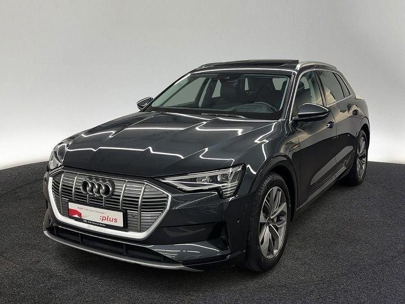 Gebraucht Audi e-tron Advanced Plus 300 kW (408 PS) 2021 Manhattangrau metallic SUV