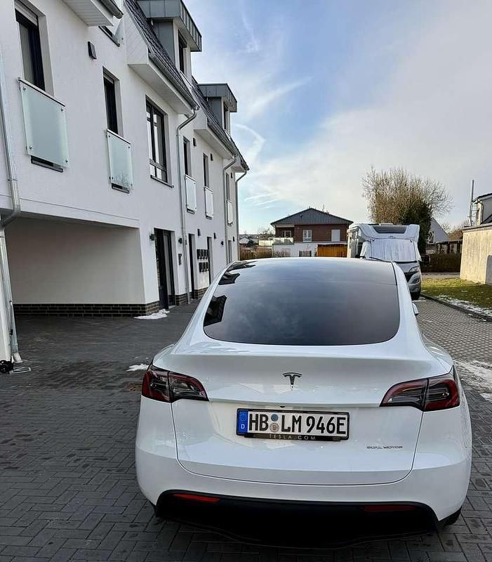 Gebraucht Tesla Model Y 378 kW (514 PS) 2023 Weiß SUV