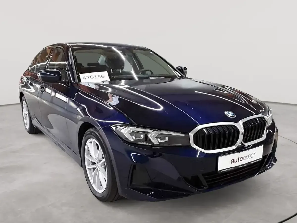 Gebraucht BMW 320 Sport Line 190 PS (139 kW) 2025 Limousine