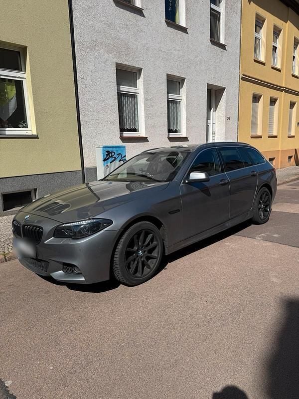 Gebraucht BMW 530 258 PS (189 kW) 2012 Grau Kombi