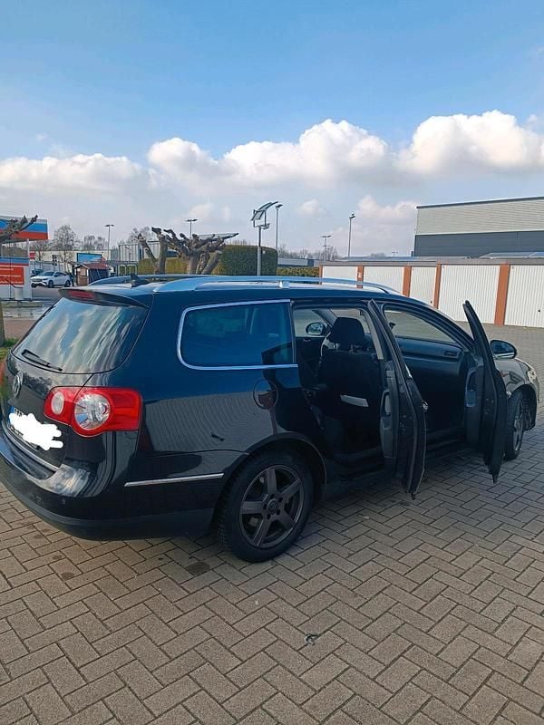 Gebraucht VW Passat 105 PS (77 kW) 2008 Schwarz Kombi