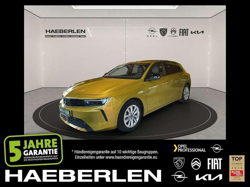 Kult gelb Gebraucht 2023 Opel Astra Enjoy Limousine | 17.950 € (Guter Preis) - Bild 1/4