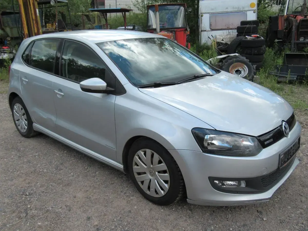 Gebraucht VW Polo 75 PS (55 kW) 2012 Silber Kleinwagen