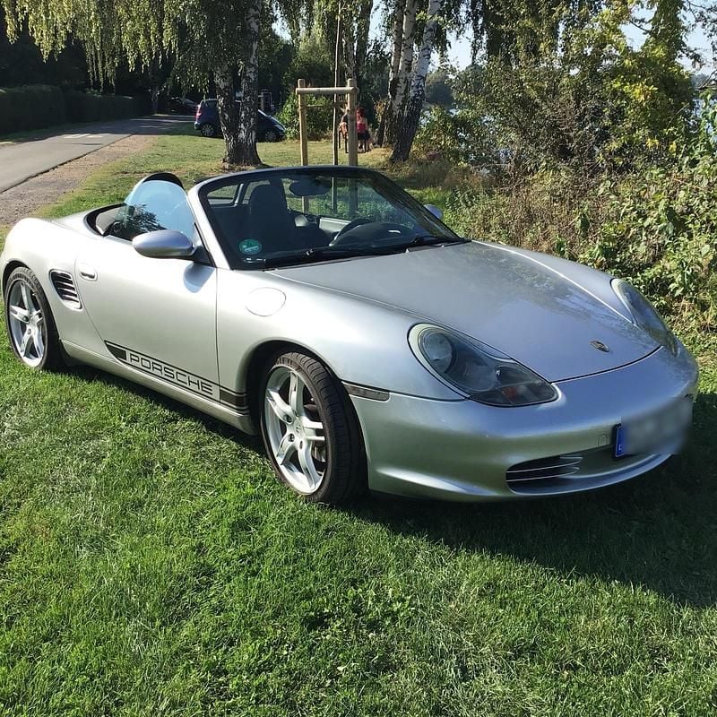 Silber Gebraucht 2002 Porsche 986 Boxster Cabrio | 18.700 € - Bild 1/4