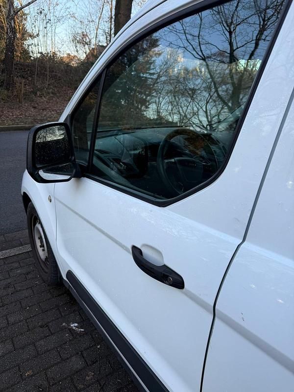 Gebraucht Ford Transit Connect 102 PS (75 kW) 2017 Weiß Van / Kleinbus