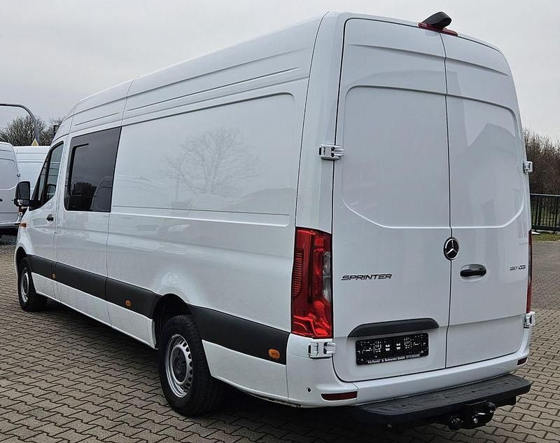 Gebraucht Mercedes Sprinter 170 PS (125 kW) 2024 Weiß Van