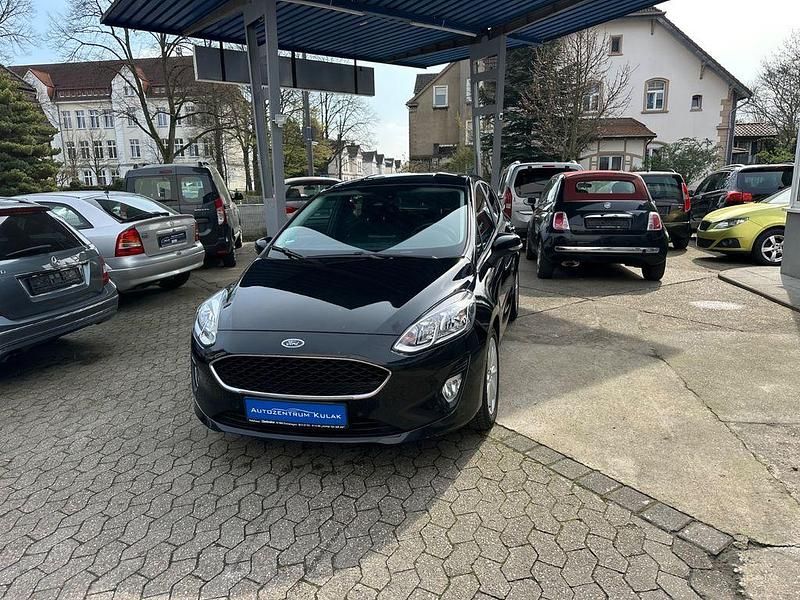 Gebraucht Ford Fiesta Cool & Connect 101 PS (74 kW) 2019 Schwarz Kleinwagen