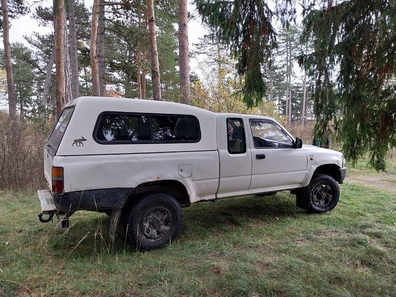 Gebraucht Toyota HiLux 83 PS (61 kW) 1994 Weiß Pickup
