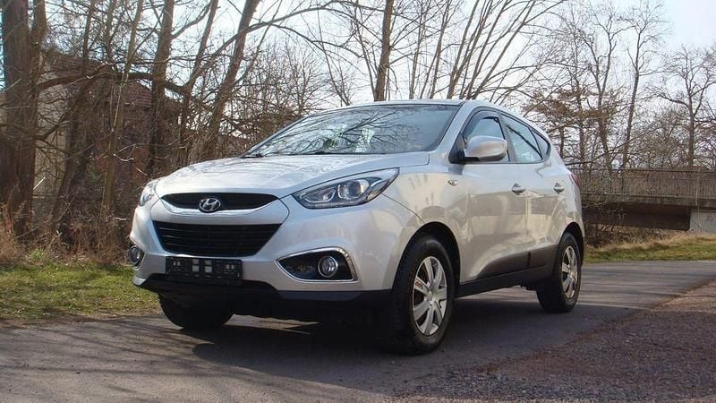 Gebraucht Hyundai ix35 Style 135 PS (99 kW) 2013 Silber SUV