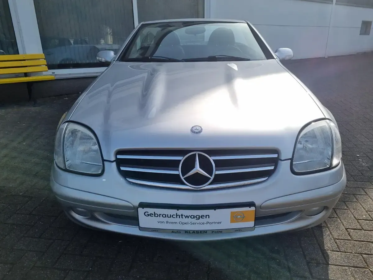 Gebraucht Mercedes SLK200 163 PS (119 kW) 2003 Silber Cabrio