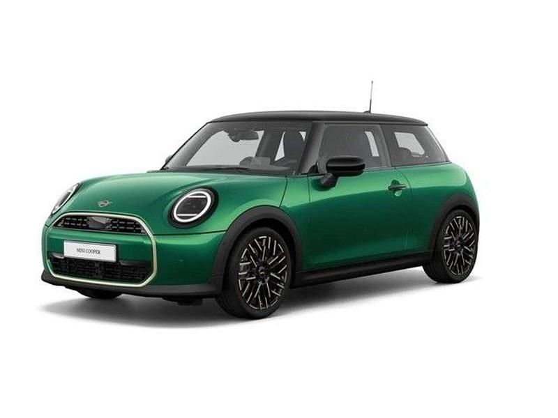 Gebraucht Mini Cooper Favoured 156 PS (114 kW) 2024 British racing green meta Kleinwagen