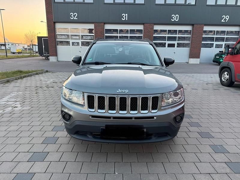 Second-hand Jeep Compass 160 CP (117 kW) 2013 Gri SUV