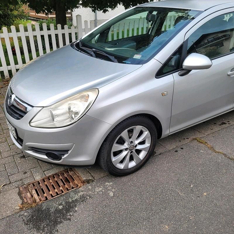 Silber Gebraucht 2008 Opel Corsa Edition Kleinwagen | 1.800 € (Guter Preis) - Bild 1/4