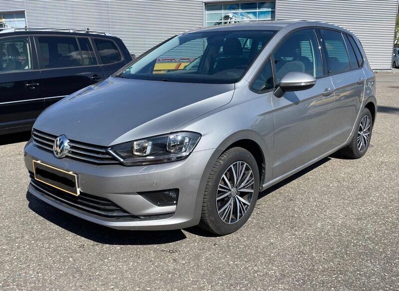 Silber Gebraucht 2016 VW Golf Sportsvan Allstar Van / Kleinbus | 11.450 € (Fairer Preis) - Bild 1/4