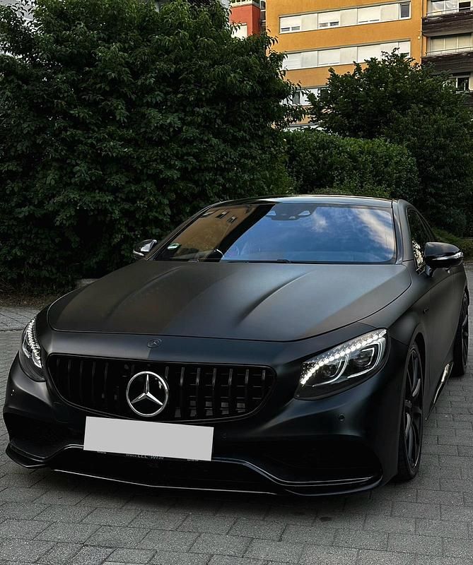 Schwarz Gebraucht 2014 Mercedes S63 AMG AMG Coupé | 49.000 € (Guter Preis) - Bild 1/4