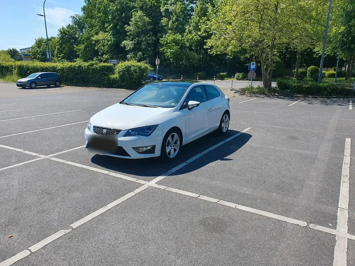 Gebraucht Seat Leon FR 120 PS (88 kW) 2013 Weiß Coupé