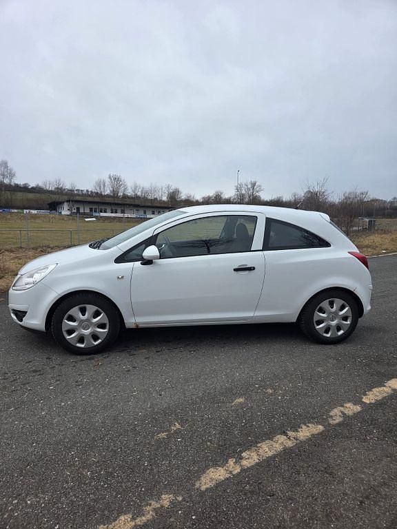 Gebraucht Opel Corsa 69 PS (50 kW) 2010 Weiß Kleinwagen