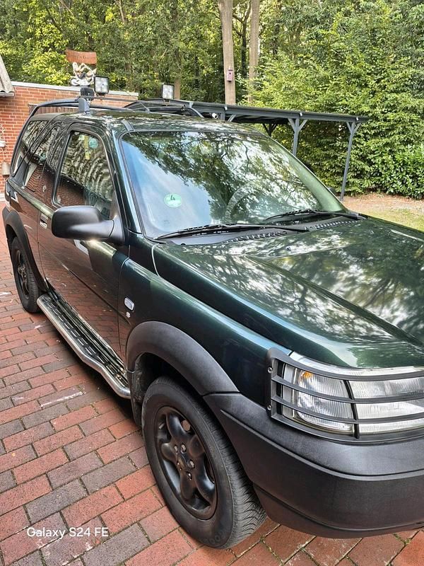 Grün Gebraucht 2003 Land Rover Freelander SUV | 3.499 € (Fairer Preis) - Bild 1/4