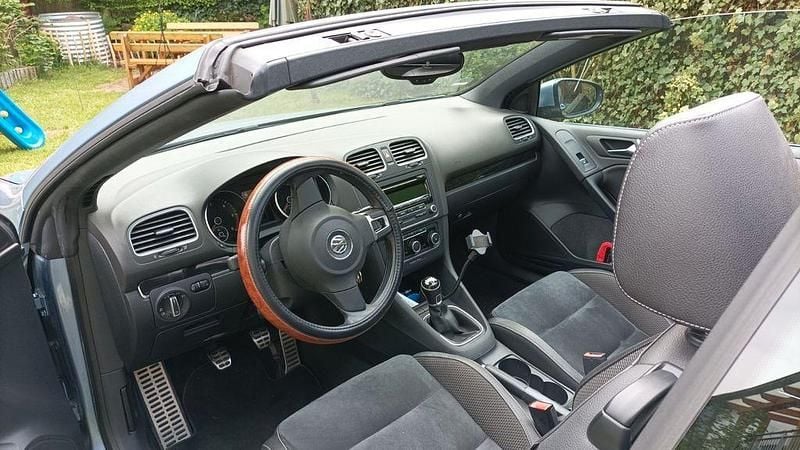 Gebraucht VW Golf Cabriolet 105 PS (77 kW) 2012 Blau Cabrio