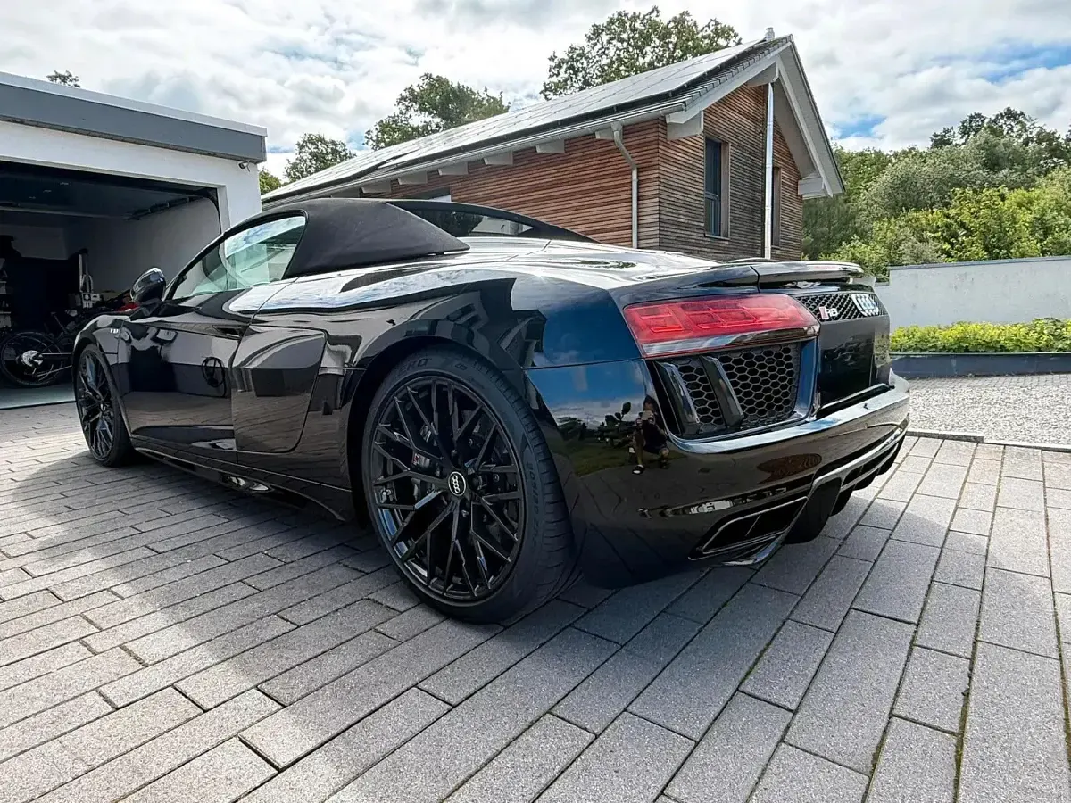 Gebraucht Audi R8 Spyder Design 540 PS (397 kW) 2017 Schwarz Cabrio