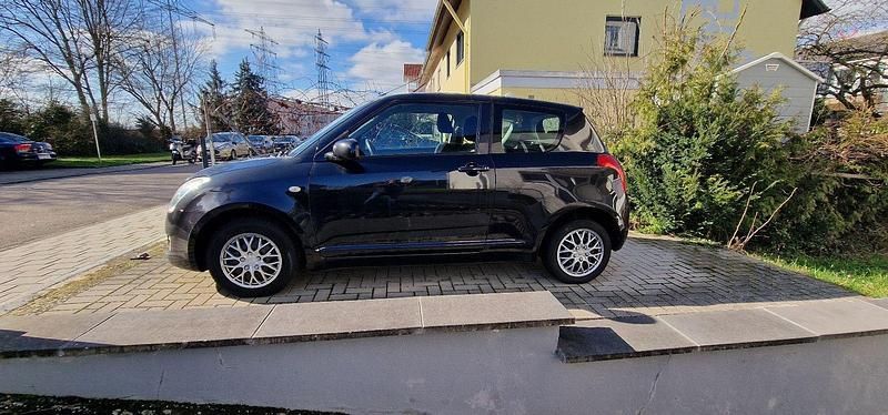 Gebraucht Suzuki Swift Comfort 92 PS (67 kW) 2009 Schwarz Kleinwagen