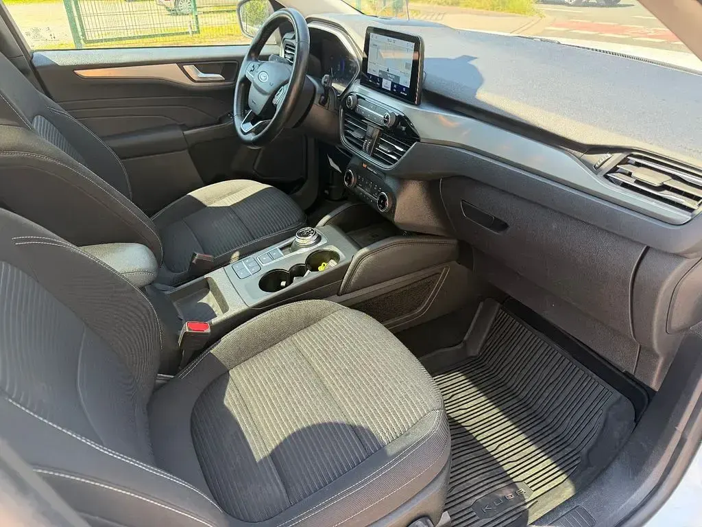 Gebraucht Ford Kuga Titanium 152 PS (111 kW) 2022 Weiß SUV