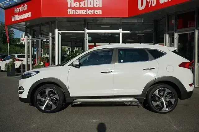 Gebraucht Hyundai Tucson 177 PS (130 kW) 2018 Weiß SUV