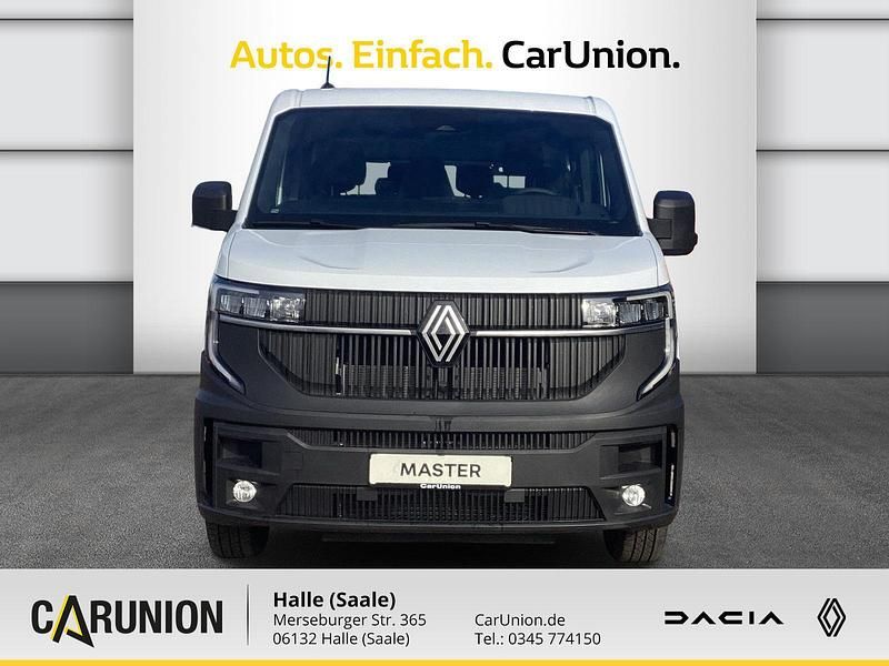 Nowe Renault Master 150 KM (110 kW) 2026 Biały Minivan