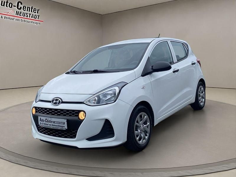 Polar white Gebraucht 2018 Hyundai i10 Classic Kleinwagen | 7.480 € (Fairer Preis) - Bild 1/4