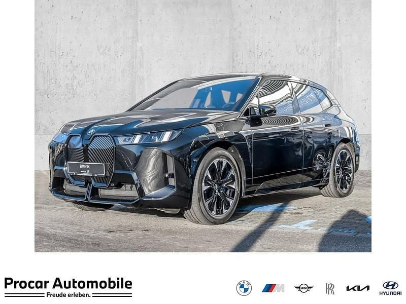 Używany BMW iX M Sport 300 kW (408 KM) 2025 SUV
