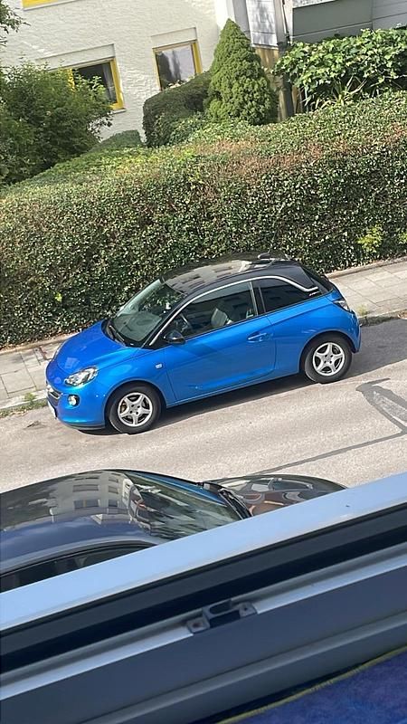 Second-hand Opel Adam 89 CP (65 kW) 2016 Albastru Hatchback