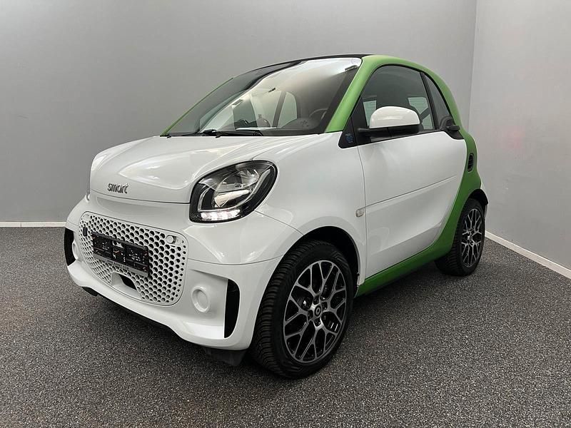 Weiß Gebraucht 2021 Smart ForTwo Coupé Prime Kleinwagen | 10.999 € (Guter Preis) - Bild 1/4