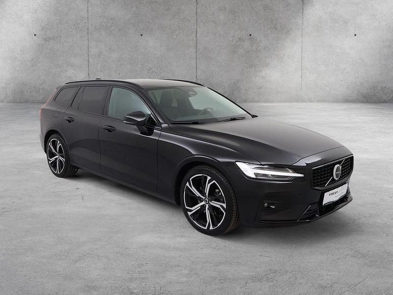 Gebraucht Volvo V60 Plus 197 PS (144 kW) 2023 Schwarz Kombi