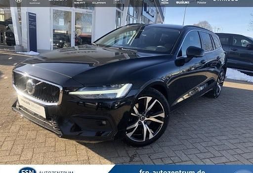 Usado Volvo V60 Core 197 HP (144 kW) 2025 Preto Carrinha