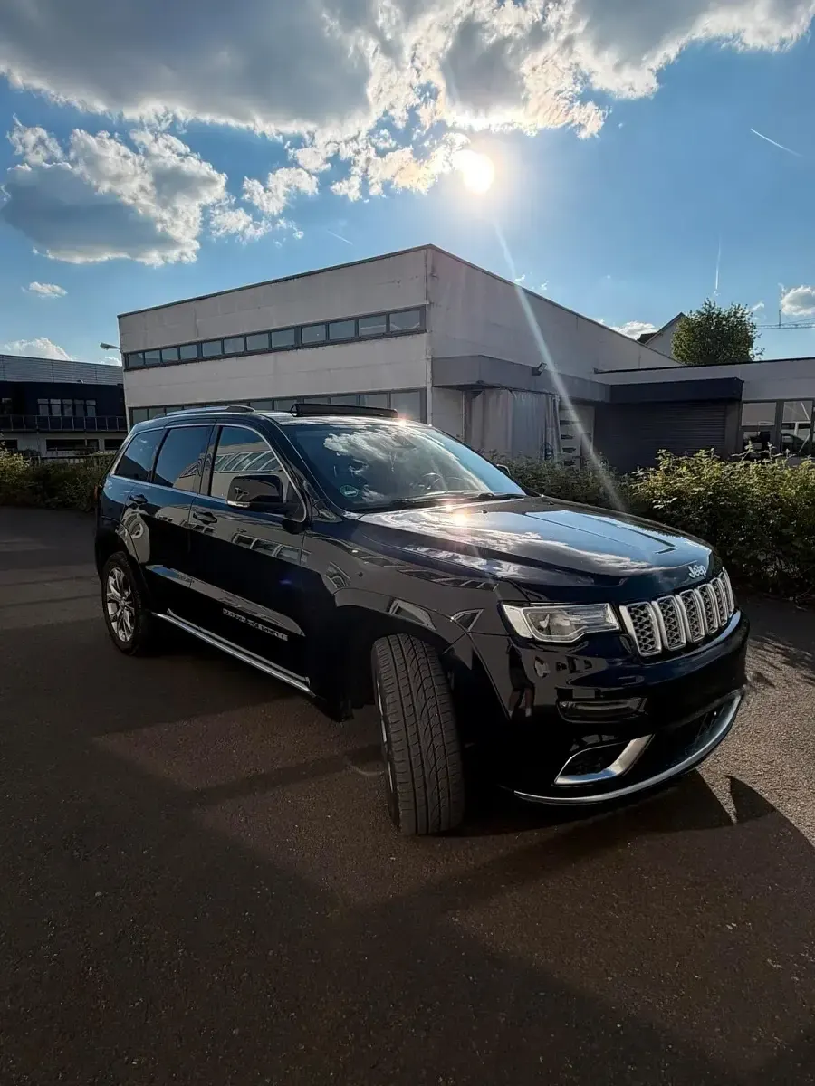 Gebraucht Jeep Grand Cherokee Summit 250 PS (183 kW) 2020 Schwarz SUV