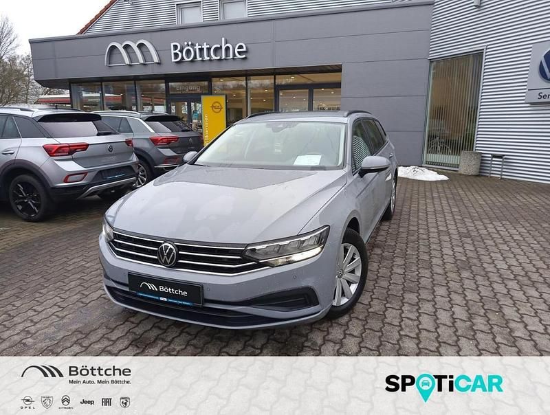 Gebraucht VW Passat Basis 150 PS (110 kW) 2022 Kombi