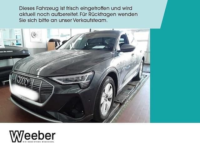 Daytonagrau perleffekt Gebraucht 2023 Audi e-tron Sportback S-Line SUV | 33.950 € (Superpreis) - Bild 1/4