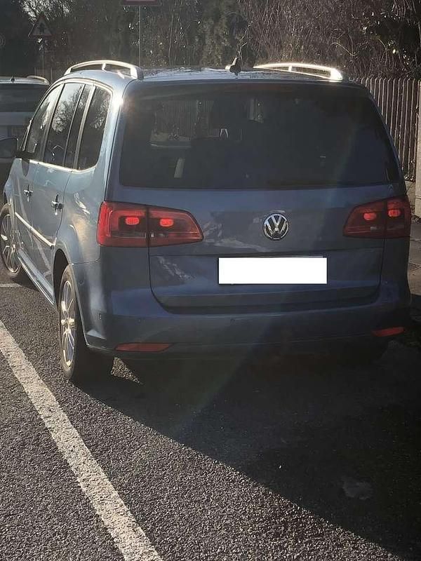 Gebraucht VW Touran Highline 170 PS (125 kW) 2012 Blau Van / Kleinbus