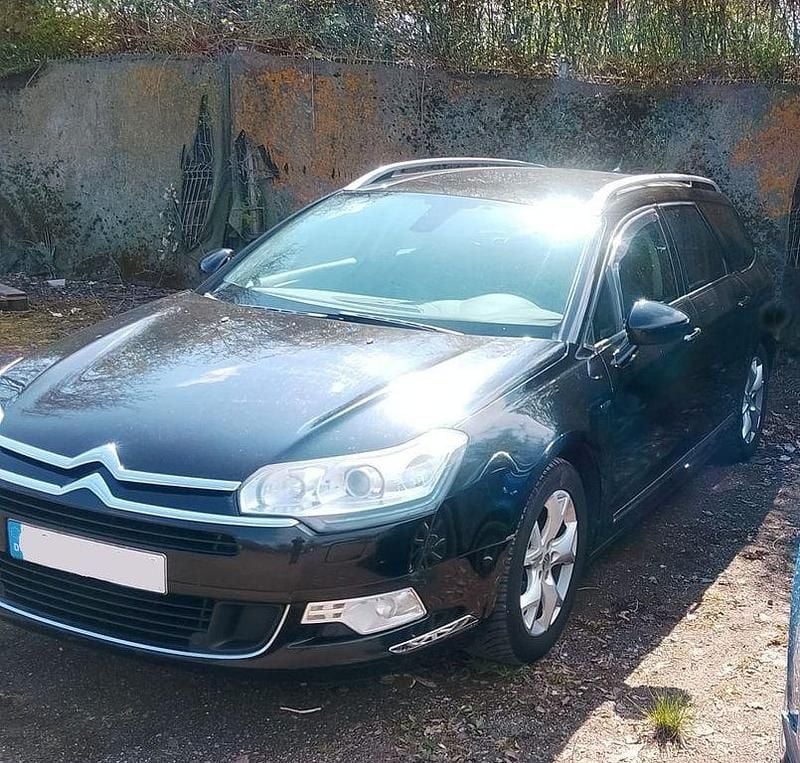 Gebraucht Citroën C5 Exclusive 163 PS (119 kW) 2014 Schwarz Kombi