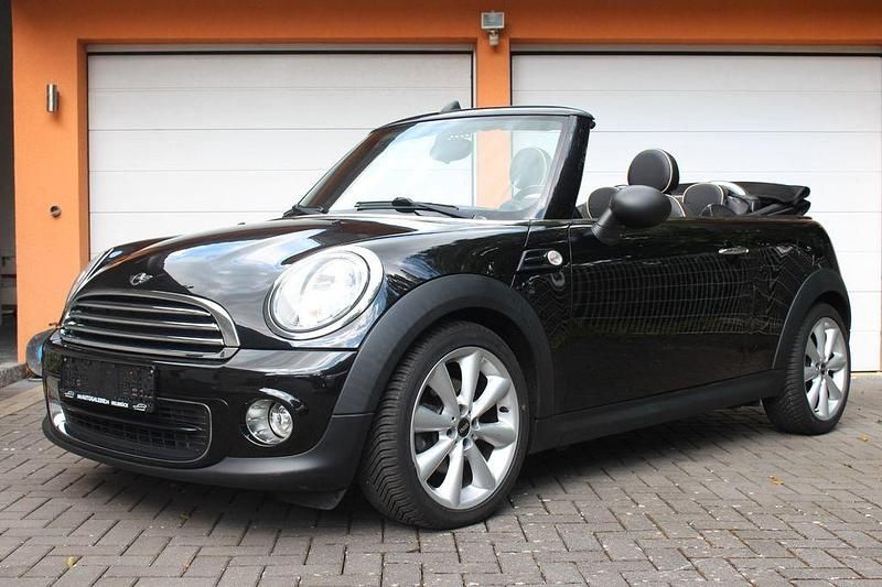 Schwarz Gebraucht 2011 Mini One Cabriolet Cabrio | 6.450 € (Fairer Preis) - Bild 1/4