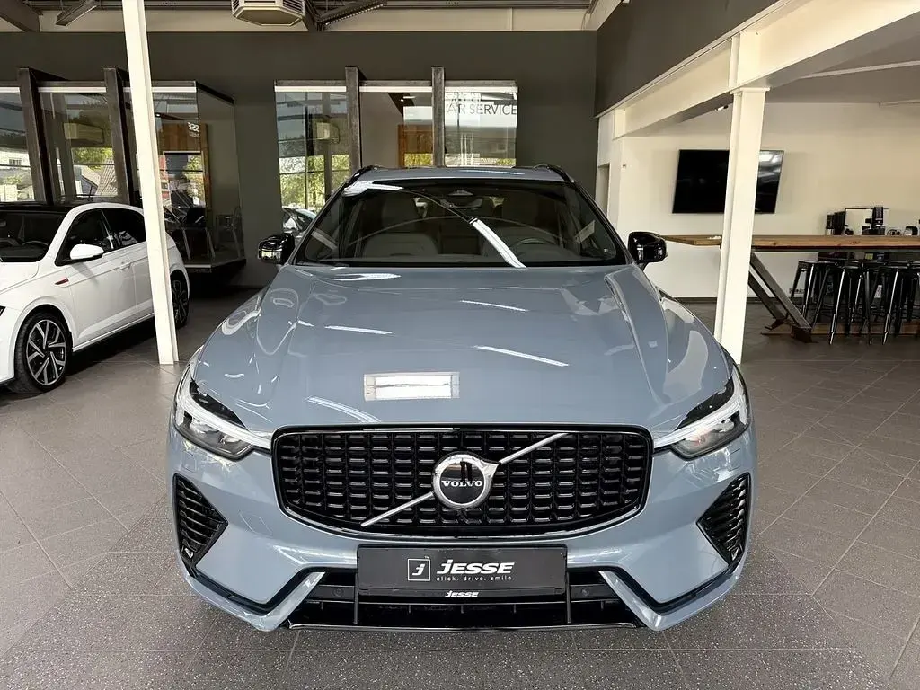 Gebraucht Volvo XC60 R-Design 455 PS (334 kW) 2023 Thunder grey / metallic (metallic) SUV