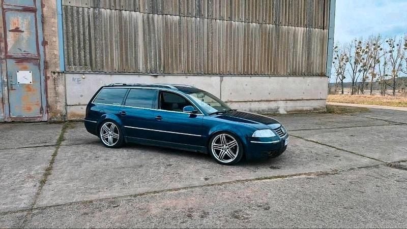 Second-hand VW Passat 180 CP (132 kW) 2004 Albastru Break