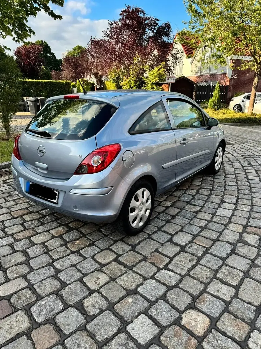 Gebraucht Opel Corsa 85 PS (62 kW) 2007 Silber Kleinwagen