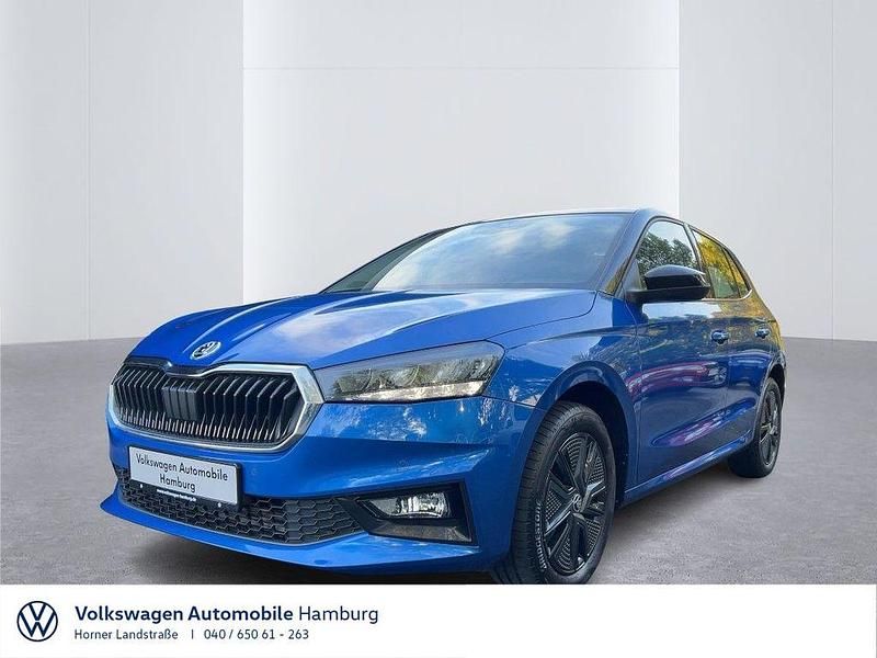 Raceblau metallic/blackmagic Gebraucht 2022 Skoda Fabia Style Kleinwagen | 19.950 € (Fairer Preis) - Bild 1/4