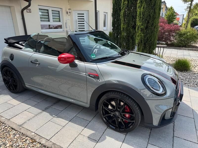 Grau Gebraucht 2021 Mini John Cooper Works Cabriolet Cabrio | 31.800 € (Fairer Preis) - Bild 1/4