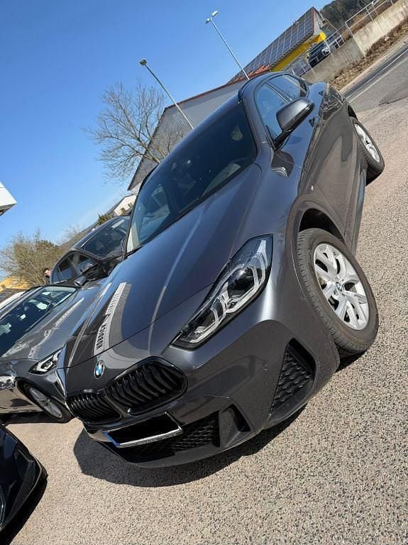 Gebraucht BMW 320e 163 PS (119 kW) 2022 Schwarz Kombi