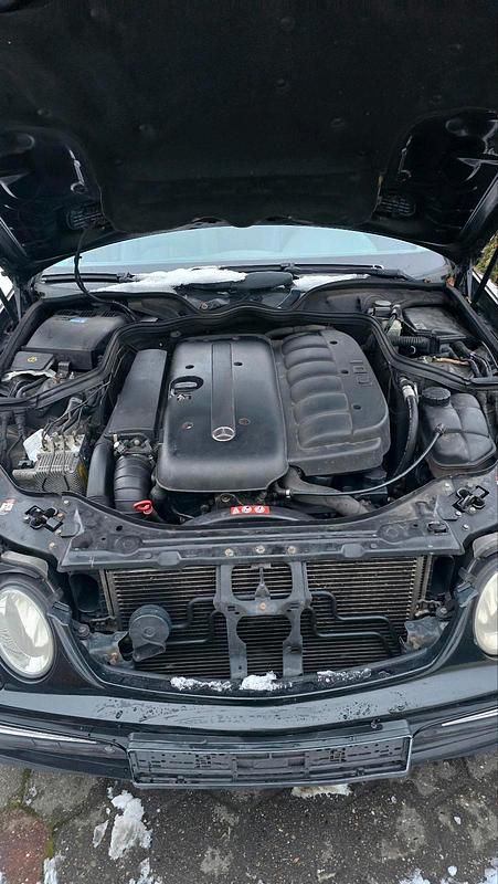 Gebraucht Mercedes E320 204 PS (150 kW) 2004 Schwarz Kombi
